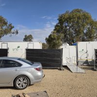 קרון זוגי + תא נגיש