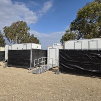 קרון זוגי + תא נגיש