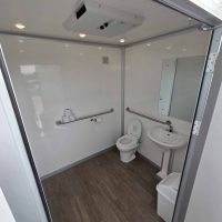 קרון זוגי + תא נגיש